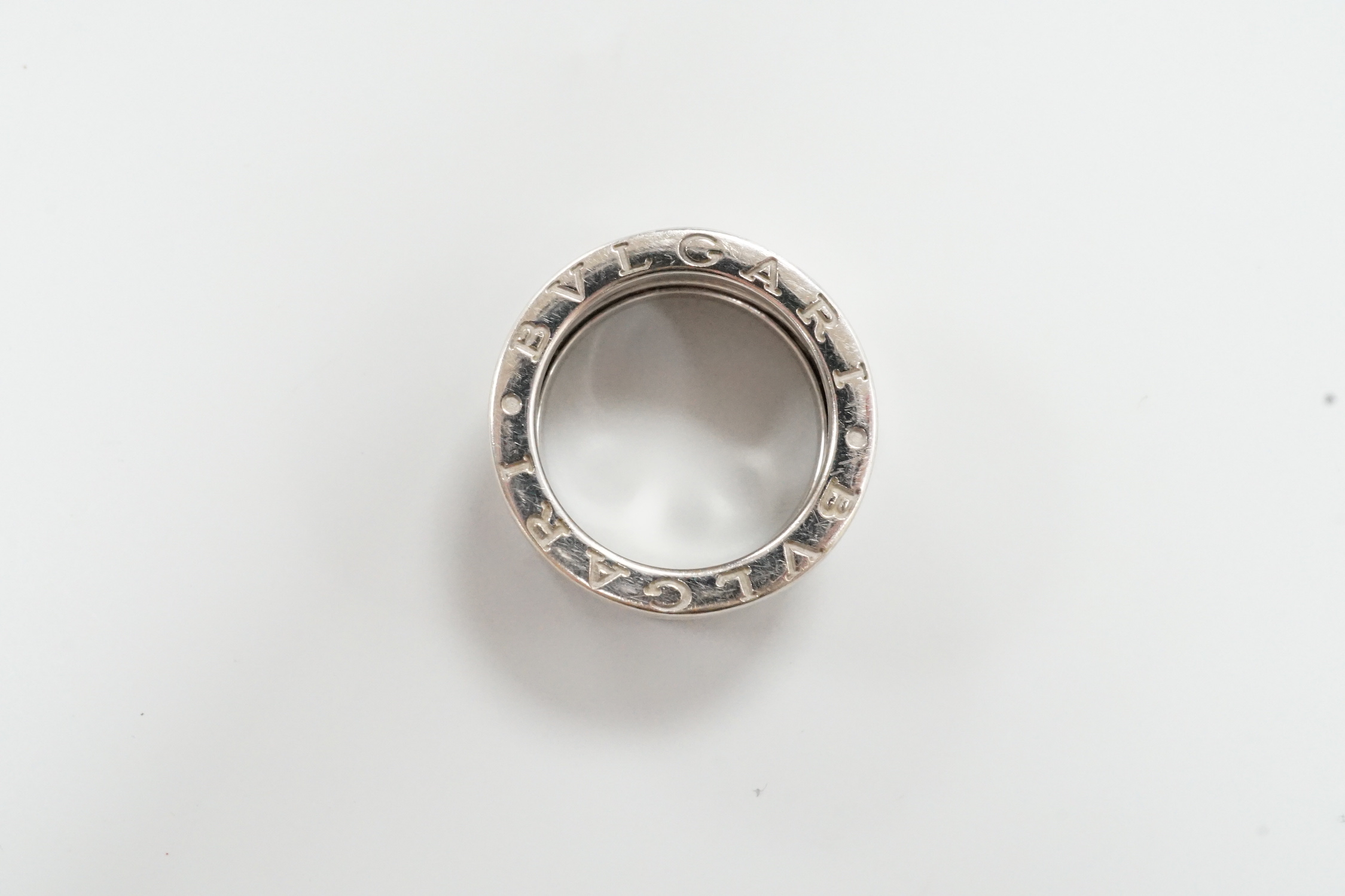 An Italian 750 Bulgari B Zero I ring, size H, 8.5 grams.